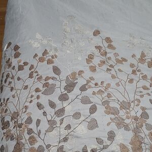 Elegant Embroidered Leaf Pattern Comforter,(1) Pillow, (2)Shams